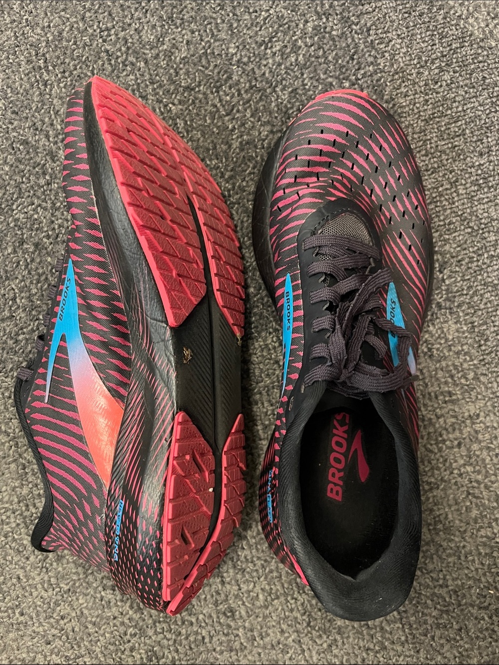 Brooks Hyperion Tempo size 8 - Picture 2 of 9
